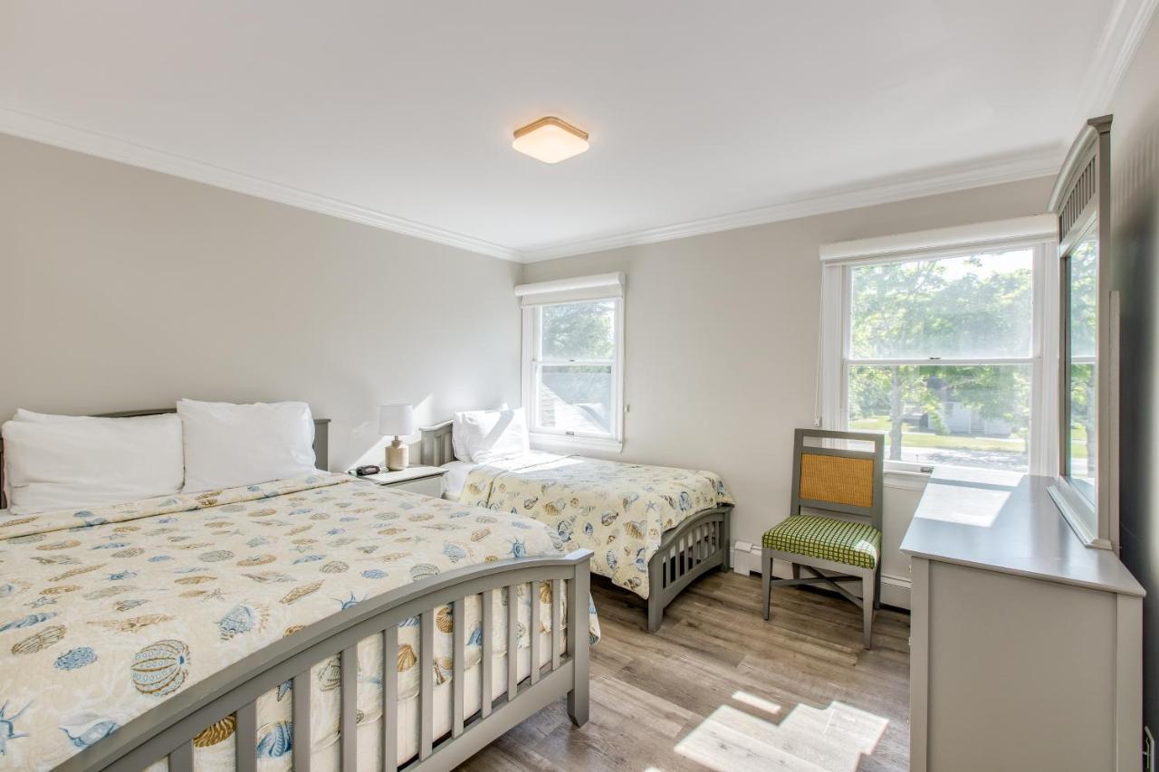 Colonial Shores Resort 햄프턴베이 외부 사진
